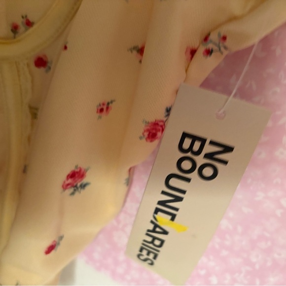 Yellow Floral Women's  Bustier Top by No Boundaries szXL(16-18) Poly/ spand NWT - Picture 4 of 6